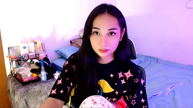 SweetLilly 18 online show from 11-11-25, 02:55