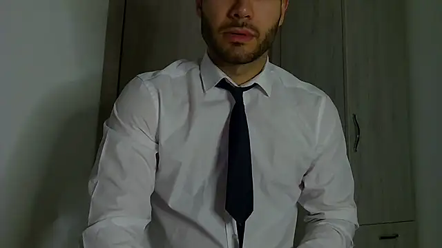 Snapshot of Justynn1 chatting on 11-14-25, 06:12 Justynn1 online show from 11-14-25, 06:12