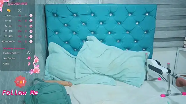 Snapshot of MAARYMOON chatting on 04-13-26, 10:43 MAARYMOON online show from 04-13-26, 10:43