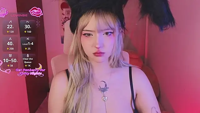 Snapshot of KuroChan420 chatting on 11-03-25, 12:02 KuroChan420 online show from 11-03-25, 12:02