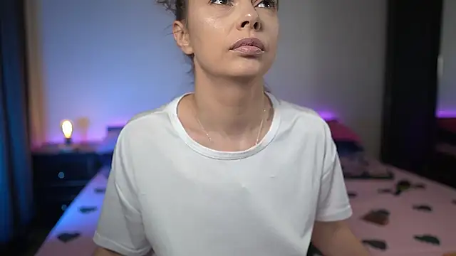 TiffanyPierce online show from 11-25-25, 09:15