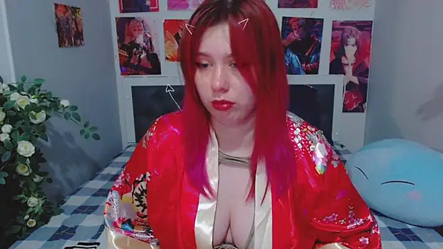 Snapshot of MikaMoonn chatting on 01-07-25, 12:55 MikaMoonn online show from 01-07-25, 12:55