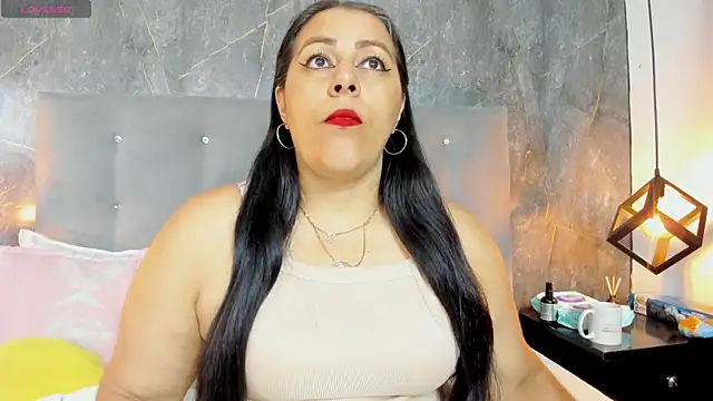 SexxyPamela online show from 11-28-25, 08:00