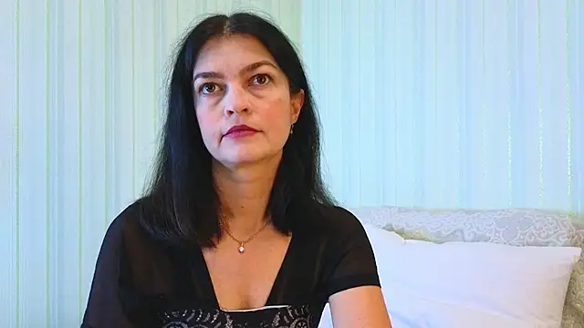  Lily  online show from 11-13-25, 06:56