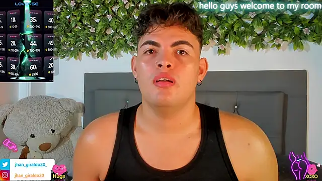 Snapshot of kamii_22 chatting on 10-24-25, 03:19 kamii 22 online show from 10-24-25, 03:19