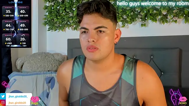 Snapshot of kamii_22 chatting on 10-25-25, 01:29 kamii 22 online show from 10-25-25, 01:29