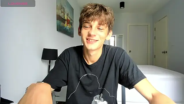 MiracleCam online show from 11-03-25, 03:41