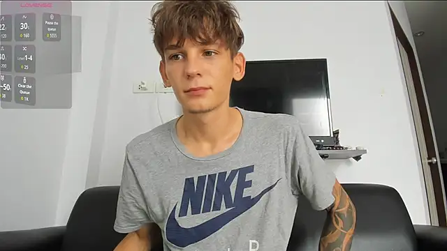 MiracleCam online show from 03-05-26, 02:40