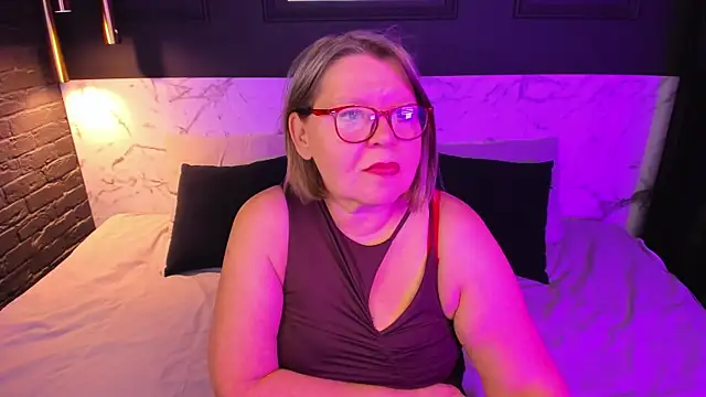 Shannonshine online show from 10-21-25, 05:41