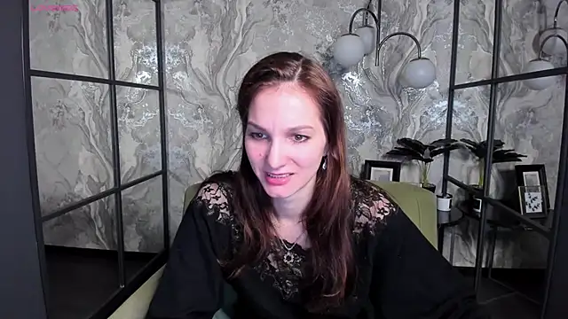 Snapshot of MirandaGlow chatting on 02-27-25, 05:45 MirandaGlow online show from 02-27-25, 05:45