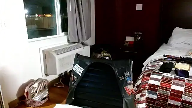 mycock2474u online show from 11-06-25, 06:36