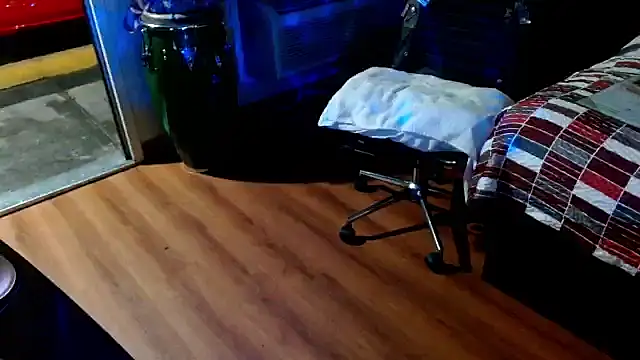 mycock2474u online show from 11-09-25, 04:55