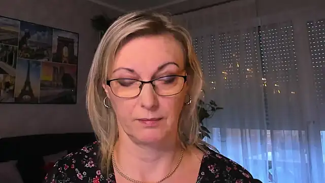 vanessa chat online show from 01-02-25, 02:24