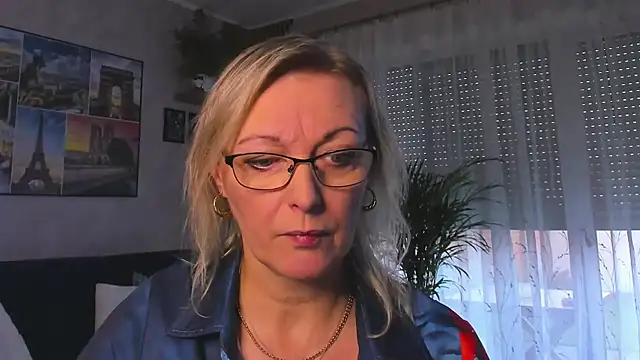 vanessa chat online show from 12-03-25, 02:15