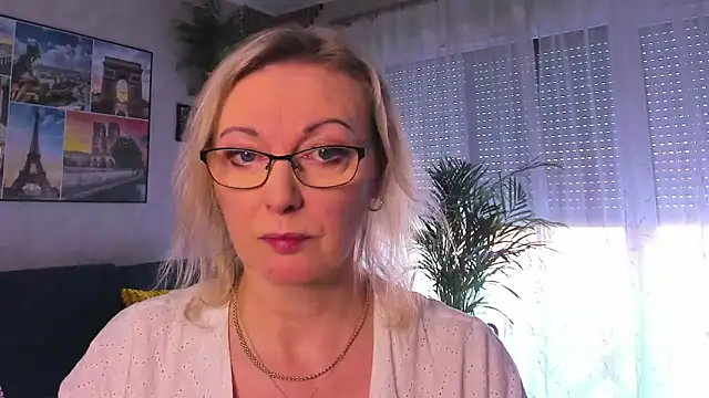 Snapshot of vanessa_chat chatting on 03-05-26, 02:13 vanessa chat online show from 03-05-26, 02:13