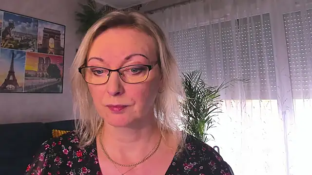 Snapshot of vanessa_chat chatting on 03-16-26, 02:10 vanessa chat online show from 03-16-26, 02:10