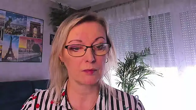 Snapshot of vanessa_chat chatting on 03-24-26, 02:22 vanessa chat online show from 03-24-26, 02:22