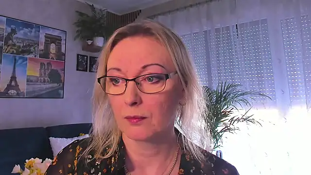 Snapshot of vanessa_chat chatting on 04-07-26, 01:22 vanessa chat online show from 04-07-26, 01:22