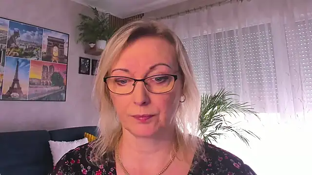 Snapshot of vanessa_chat chatting on 04-13-26, 01:16 vanessa chat online show from 04-13-26, 01:16