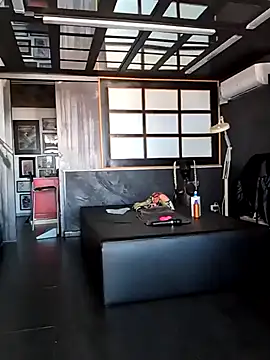 Snapshot of DarkDea chatting on 10-24-25, 12:56 DarkDea online show from 10-24-25, 12:56