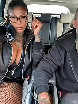 Snapshot of DarkDea chatting on 11-07-25, 03:12 DarkDea online show from 11-07-25, 03:12