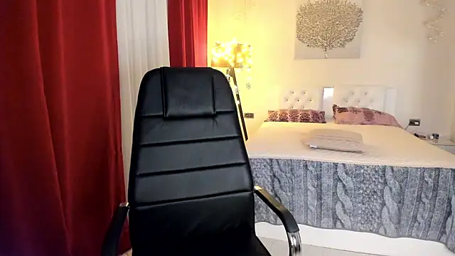 Snapshot of Colette__1977 chatting on 11-26-25, 08:21 Colette 1977 online show from 11-26-25, 08:21