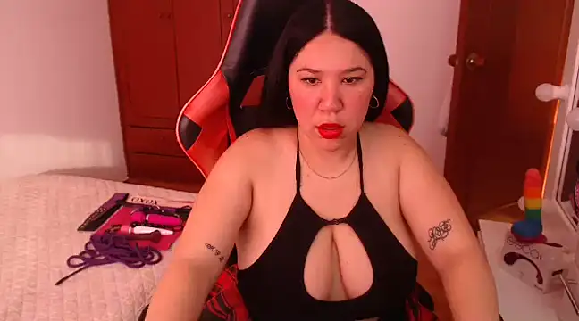 megan slut1 online show from 03-01-25, 09:59