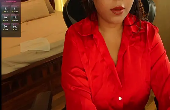 sneha hussy online show from 10-14-25, 01:45