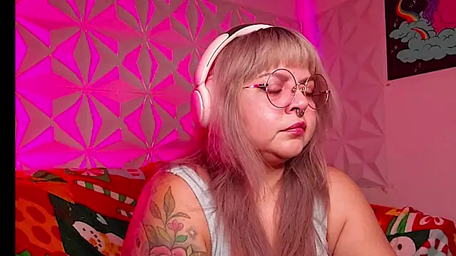 Satyn doll online show from 12-20-25, 12:51