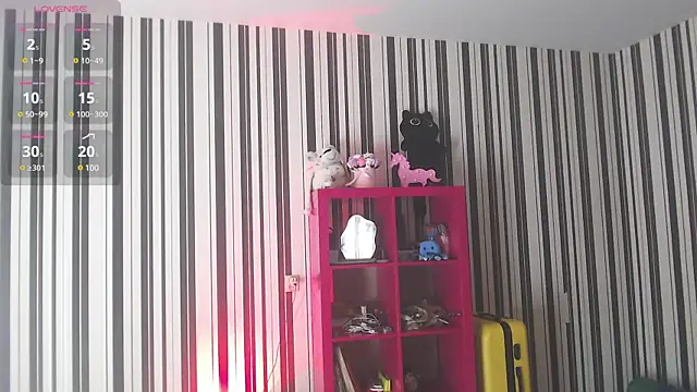 Snapshot of _Hanna_Moon_ chatting on 12-26-24, 08:39 Hanna Moon online show from 12-26-24, 08:39