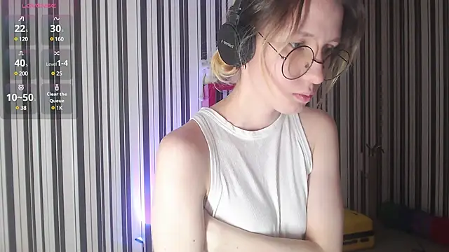 Snapshot of _Hanna_Moon_ chatting on 12-29-24, 09:06 Hanna Moon online show from 12-29-24, 09:06