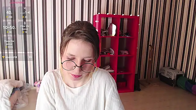 Snapshot of _Hanna_Moon_ chatting on 02-16-25, 07:48 Hanna Moon online show from 02-16-25, 07:48