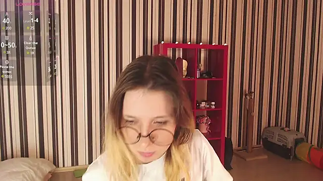 Snapshot of _Hanna_Moon_ chatting on 02-28-25, 07:05 Hanna Moon online show from 02-28-25, 07:05