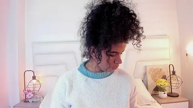 Ellie Alves online show from 12-06-24, 03:22