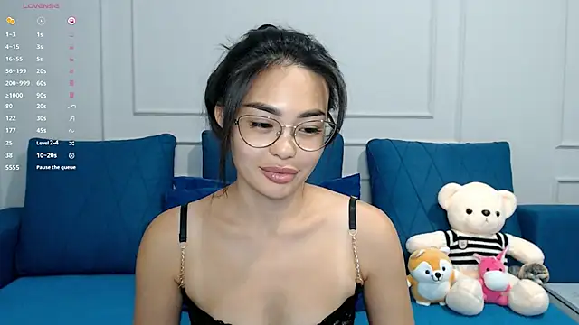 Snapshot of kwana_colada chatting on 09-25-25, 04:54 kwana colada online show from 09-25-25, 04:54