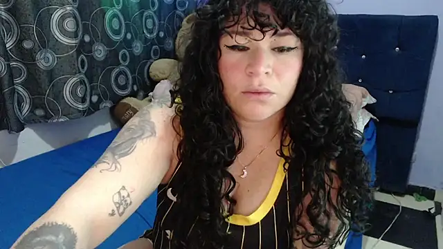 Snapshot of ANGELIQUE_KLANE chatting on 02-16-26, 04:19 ANGELIQUE KLANE online show from 02-16-26, 04:19