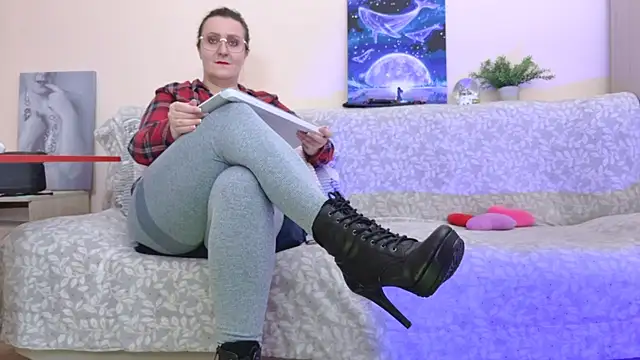 Snapshot of Pepper_corn chatting on 10-21-25, 01:01 Pepper corn online show from 10-21-25, 01:01