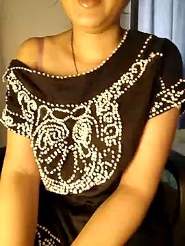 Snapshot of MumbaiMaskGirl chatting on 12-15-24, 11:34 MumbaiMaskGirl online show from 12-15-24, 11:34