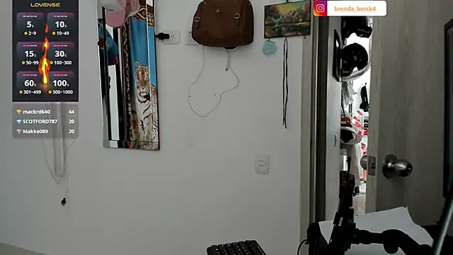 Brenda Berck  online show from 02-21-25, 02:06