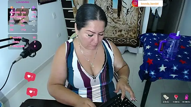Brenda Berck  online show from 03-11-25, 01:59