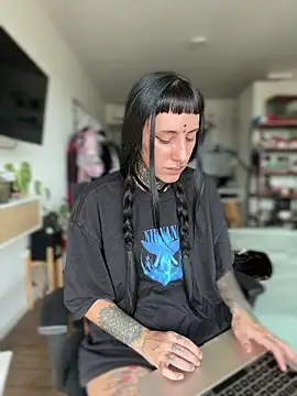 samisamsx online show from 10-16-25, 04:19