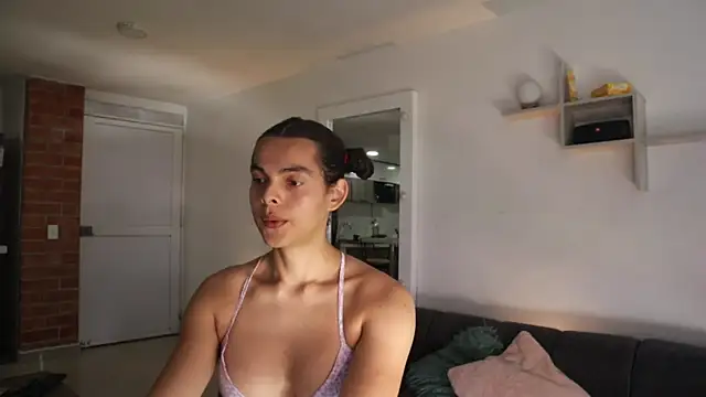  Vahos  online show from 10-02-25, 05:20