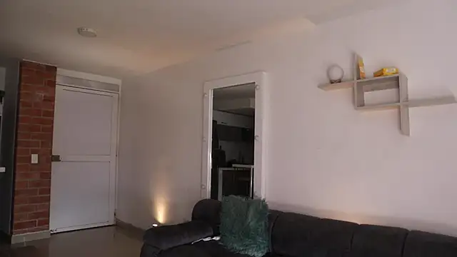  Vahos  online show from 10-12-25, 05:12