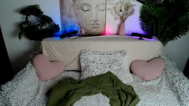 Snapshot of SEXY-GODDESabrina chatting on 12-10-24, 12:39 SEXY-GODDESabrina online show from 12-10-24, 12:39