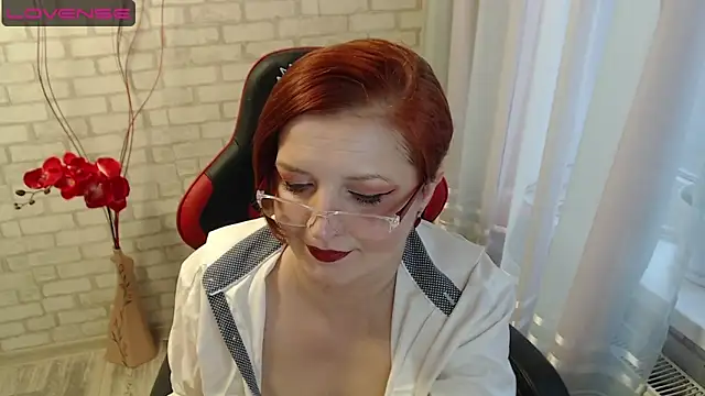 Snapshot of vikualex69 chatting on 11-08-25, 10:15 vikualex69 online show from 11-08-25, 10:15