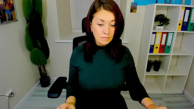 AnaMills online show from 09-24-25, 03:04