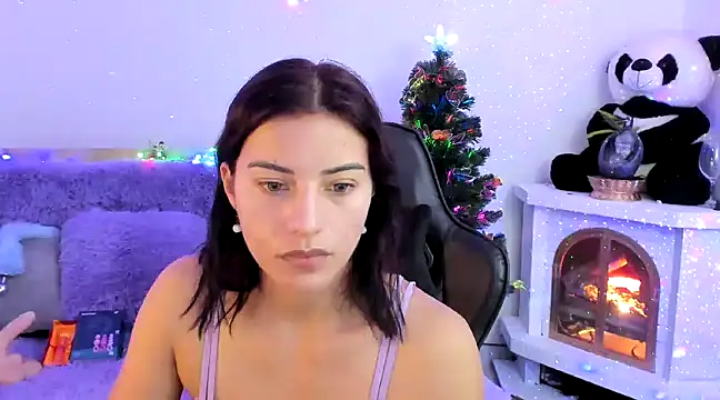 Snapshot of Arenne_rouse chatting on 12-11-24, 04:09 Arenne rouse online show from 12-11-24, 04:09