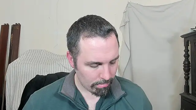 Snapshot of Metalstud chatting on 02-11-26, 02:27 Metalstud online show from 02-11-26, 02:27