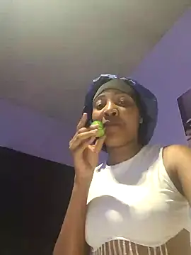 BlueberryDiamond online show from 01-13-25, 12:41