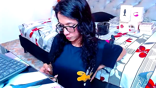 DaslyRoze online show from 03-19-25, 12:48